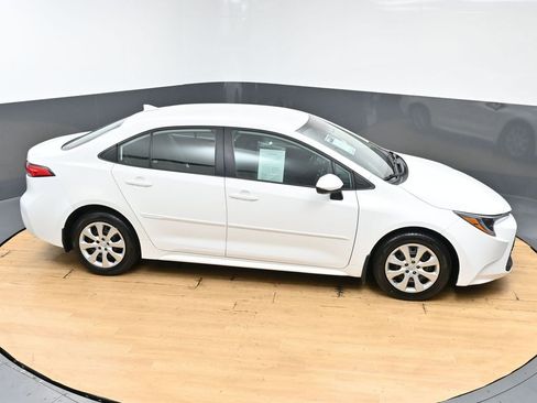 Used 2024 Toyota Corolla LE FWD image 41