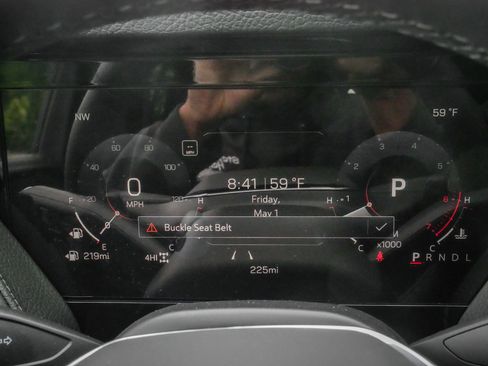 Used 2026 GMC Yukon Denali w/ Sun & Power Step Package AWD/4WD image 21