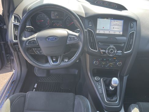 Used 2017 Ford Focus RS AWD/4WD image 11
