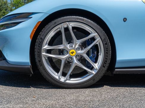 Certified 2025 Ferrari Roma Spider RWD image 10