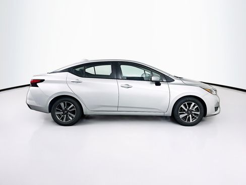 Used 2025 Nissan Versa SV FWD image 10