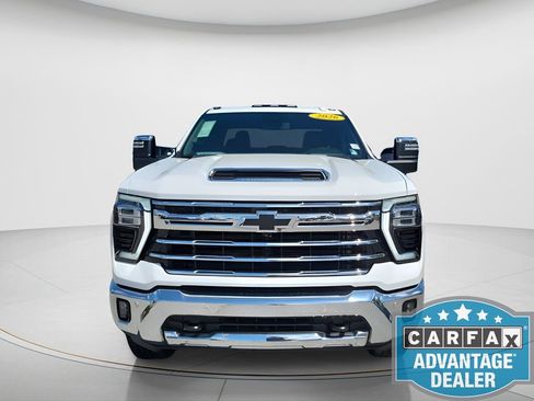 Used 2026 Chevrolet Silverado 2500 LTZ w/ LTZ Plus Package AWD/4WD image 3