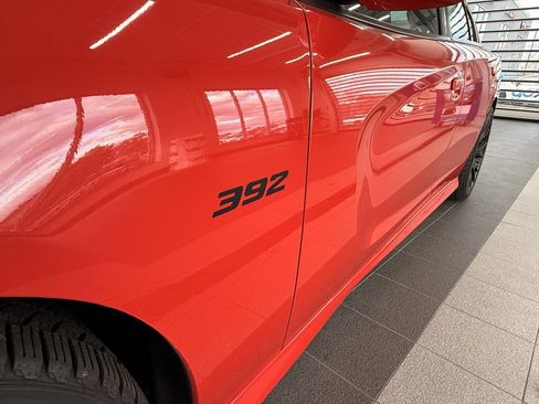 Used 2018 Dodge Charger R/T image 16