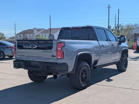 Used 2025 Chevrolet Silverado 2500 ZR2 w/ ZR2 Bison Edition image 5