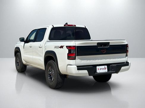 Used 2026 Nissan Frontier PRO-4X AWD/4WD image 7