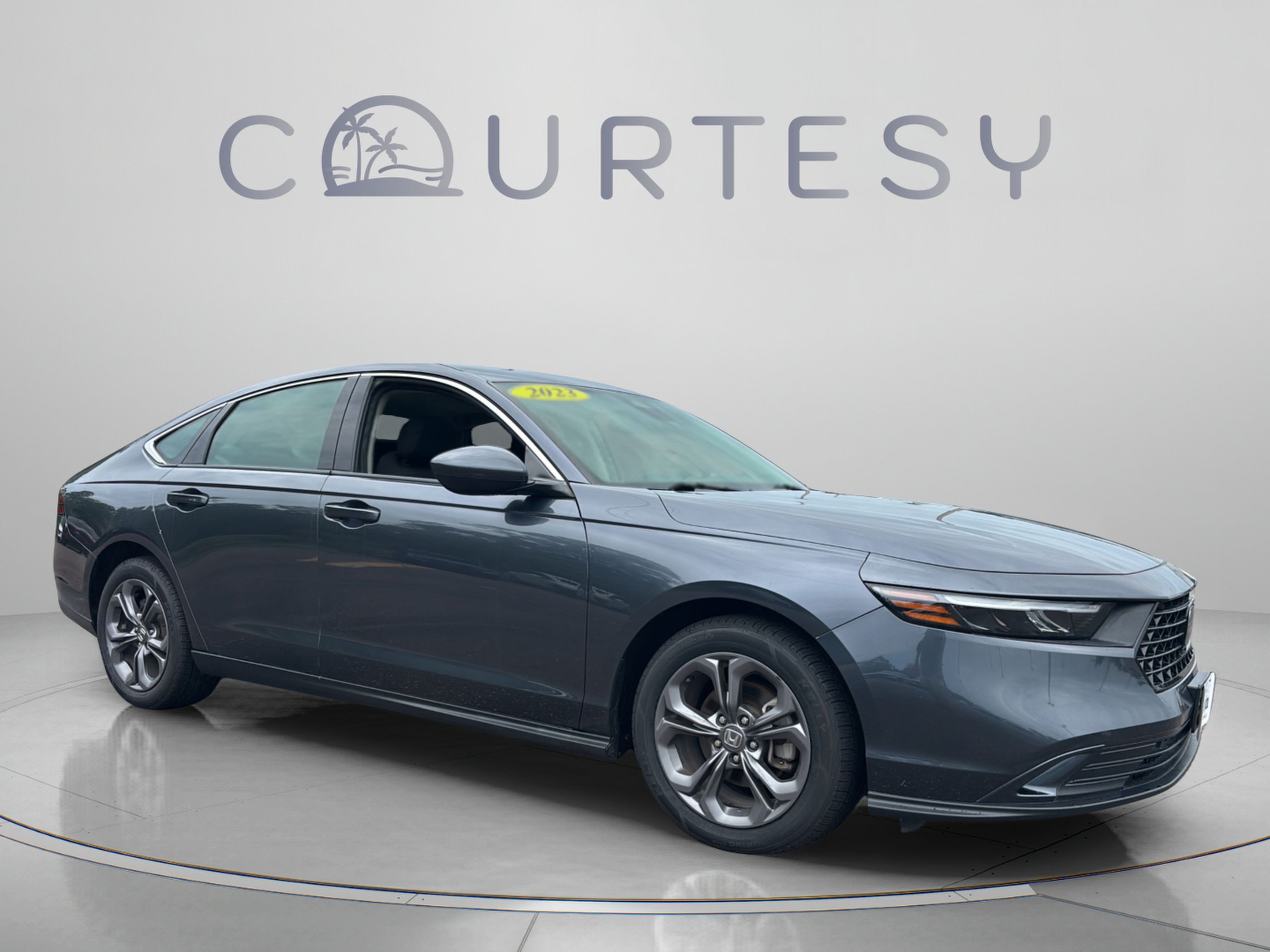 Used 2023 Honda Accord EX image 7