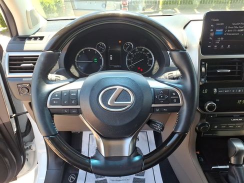 Used 2022 Lexus GX 460 Premium w/ Premium Package AWD/4WD image 22