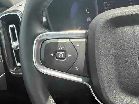 Used 2025 Volvo XC40 B5 Core AWD/4WD image 20