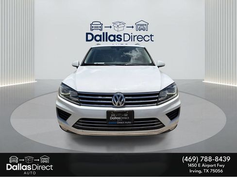 Used 2015 Volkswagen Touareg VR6 AWD/4WD image 3