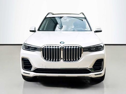 Certified 2022 BMW X7 xDrive40i w/ Executive Package AWD/4WD image 2