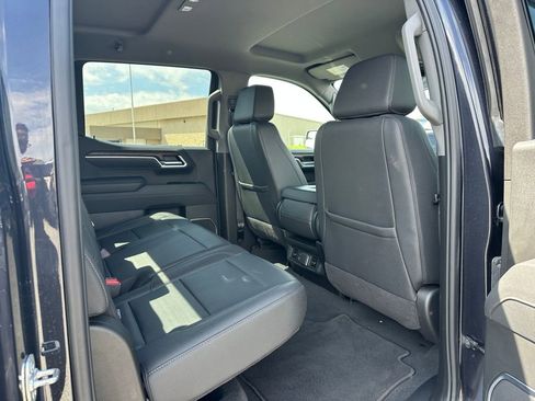 Certified 2025 GMC Sierra 1500 SLT AWD/4WD image 12
