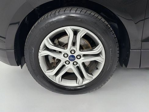 Used 2015 Ford Edge Titanium w/ Equipment Group 301A AWD/4WD image 32