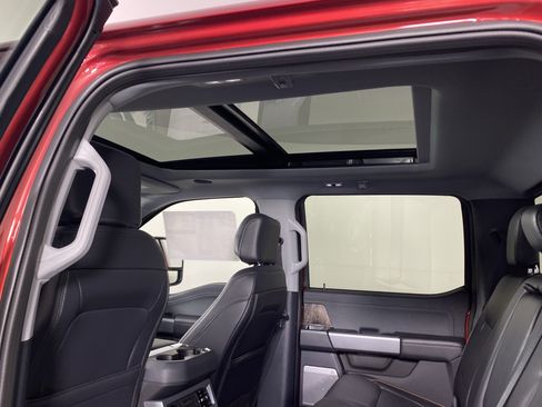 New 2025 Ford F250 Lariat w/ Lariat Ultimate Package image 15