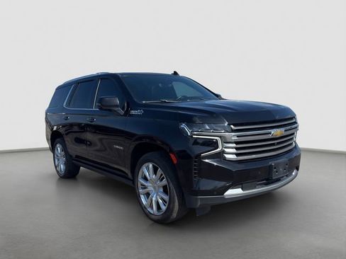 Used 2021 Chevrolet Tahoe High Country w/ Premium Package AWD/4WD image 8