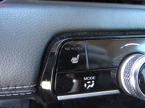 Used 2025 Honda Pilot Touring image 24