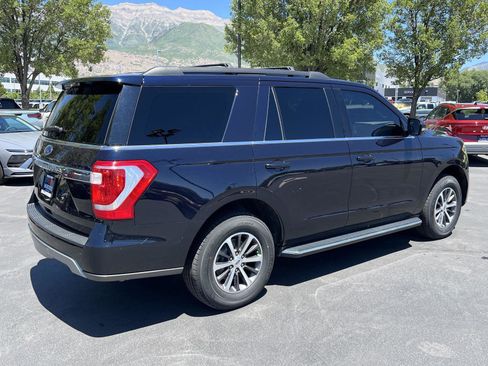 Used 2021 Ford Expedition XLT AWD/4WD image 7