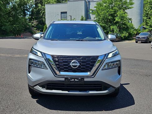 Certified 2023 Nissan Rogue SV AWD/4WD image 2