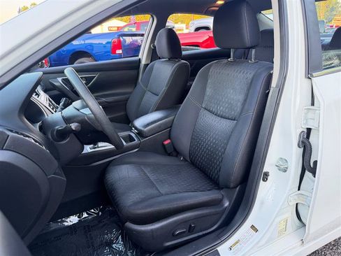 Used 2017 Nissan Altima 2.5 S w/ Power Driver Seat Package FWD image 15