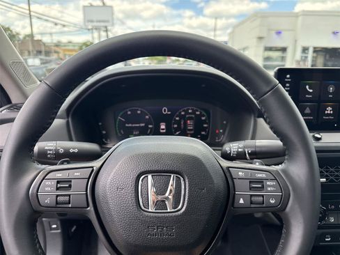 Used 2025 Honda Accord EX-L image 18