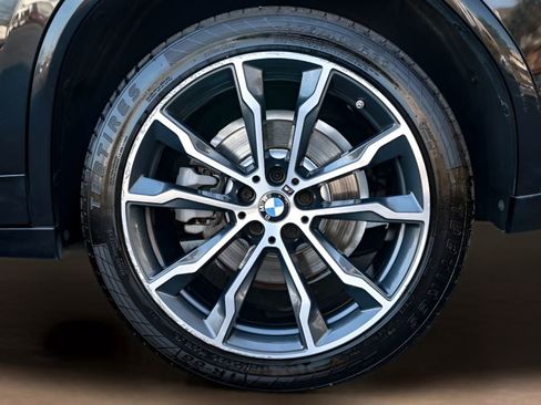 Used 2022 BMW X4 xDrive30i w/ M Sport Package 2 AWD/4WD image 37