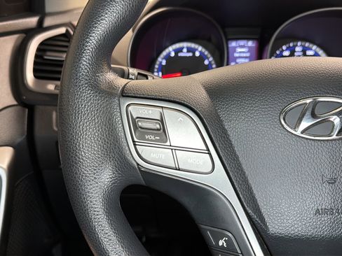 Used 2016 Hyundai Santa Fe SE AWD/4WD image 27