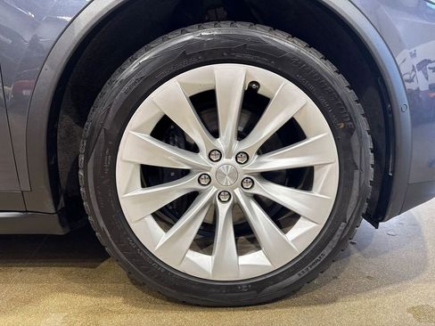 Used 2020 Tesla Model X AWD/4WD image 49