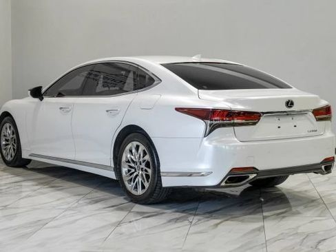 Used 2018 Lexus LS 500 w/ Accessory Package (Z1) RWD image 14
