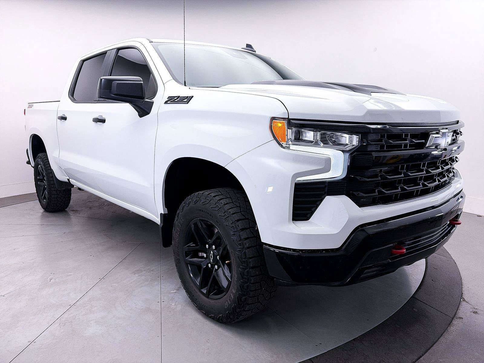 Used 2023 Chevrolet Silverado 1500 LT Trail Boss w/ Protection Package AWD/4WD image 13