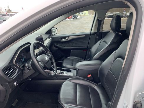 Used 2022 Ford Escape SEL image 12