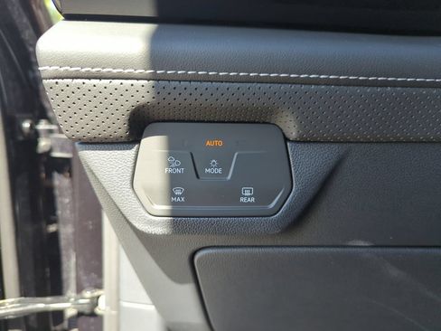 New 2025 Volkswagen Atlas Cross Sport SE AWD/4WD image 38