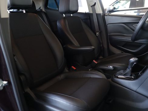 Used 2017 Buick Encore Preferred image 27