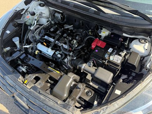 Used 2021 Nissan Kicks SV FWD image 39