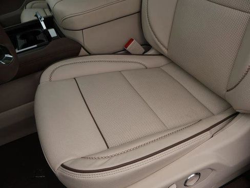 New 2026 GMC Yukon XL Denali w/ Sun & Power Step Package image 27