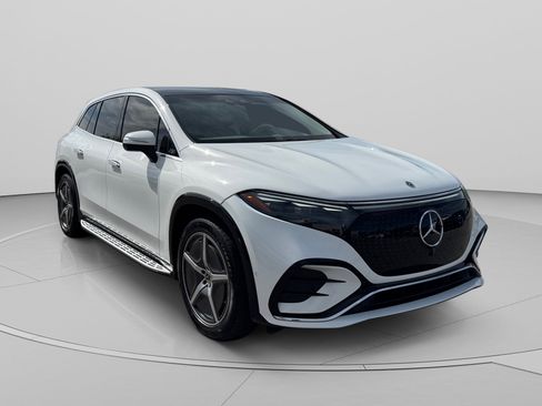 Certified 2023 Mercedes-Benz EQS 580 4MATIC SUV image 7