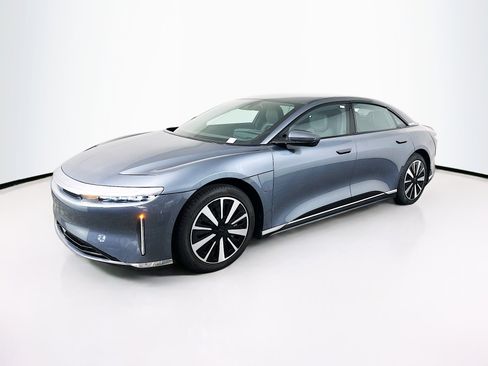 Used 2024 Lucid Air Touring image 3