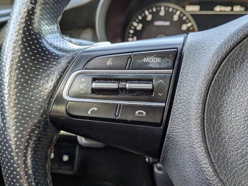 Used 2021 Kia Stinger GT1 RWD image 5