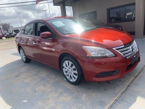 Used 2014 Nissan Sentra SV image 1