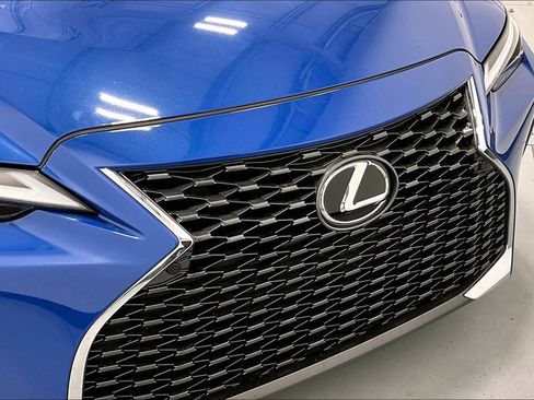 Used 2023 Lexus IS 300 w/ Premium Package RWD image 28