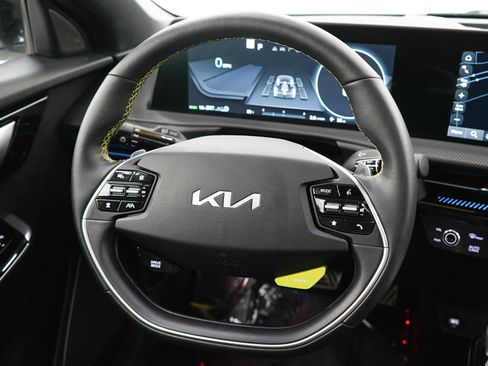 Used 2023 Kia EV6 GT AWD/4WD image 13