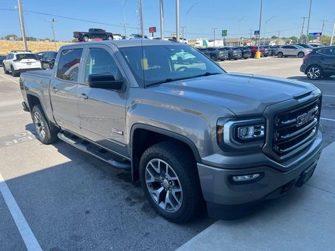 Used 2017 GMC Sierra 1500 SLT AWD/4WD image 1