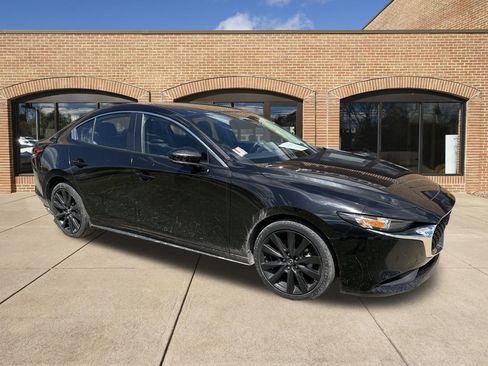 Used 2024 MAZDA MAZDA3 s FWD image 1