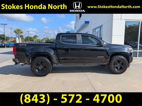 Used 2016 Chevrolet Colorado LT w/ Midnight Edition AWD/4WD image 9