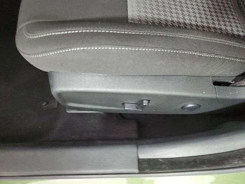 Used 2023 Dodge Charger R/T w/ Blacktop Package RWD image 23