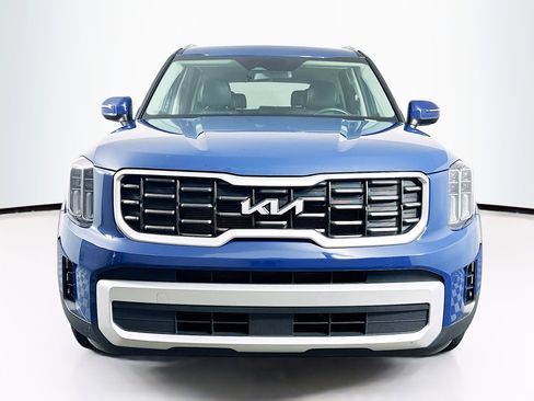 Used 2025 Kia Telluride S FWD image 2