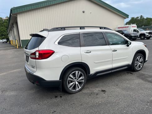 Used 2022 Subaru Ascent Touring AWD/4WD image 5