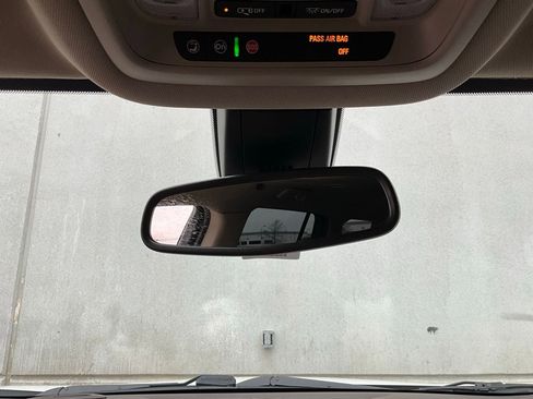 Used 2017 GMC Acadia Denali image 21