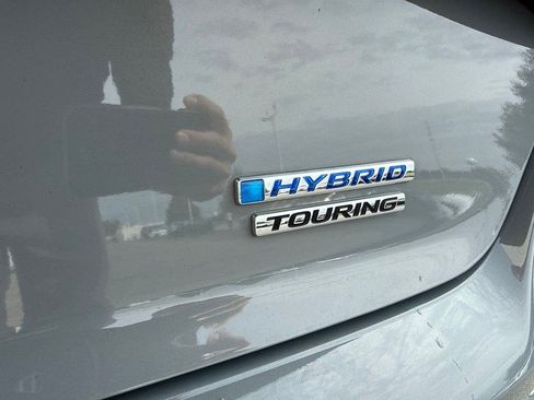 Used 2024 Honda Accord Touring image 5