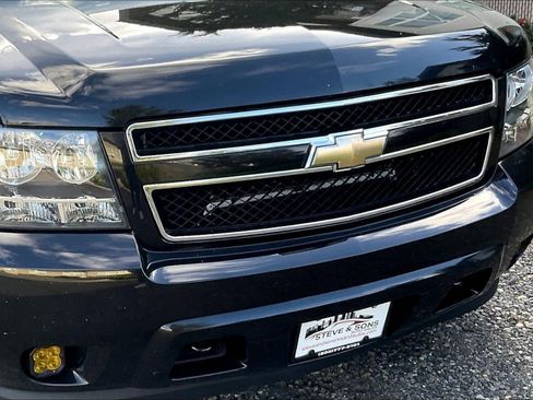 Used 2009 Chevrolet Tahoe LT AWD/4WD image 30