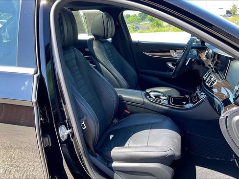 Used 2018 Mercedes-Benz E 400 4MATIC Sedan image 7