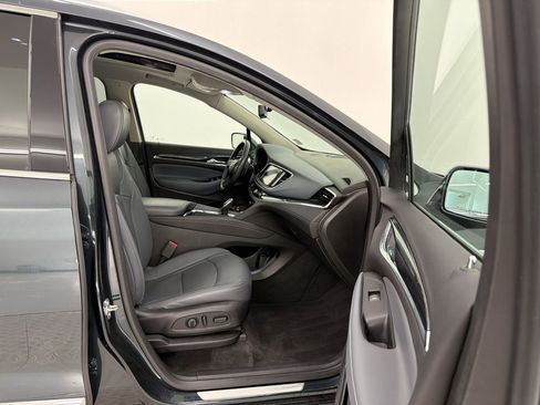 Used 2019 Buick Enclave Essence FWD image 31